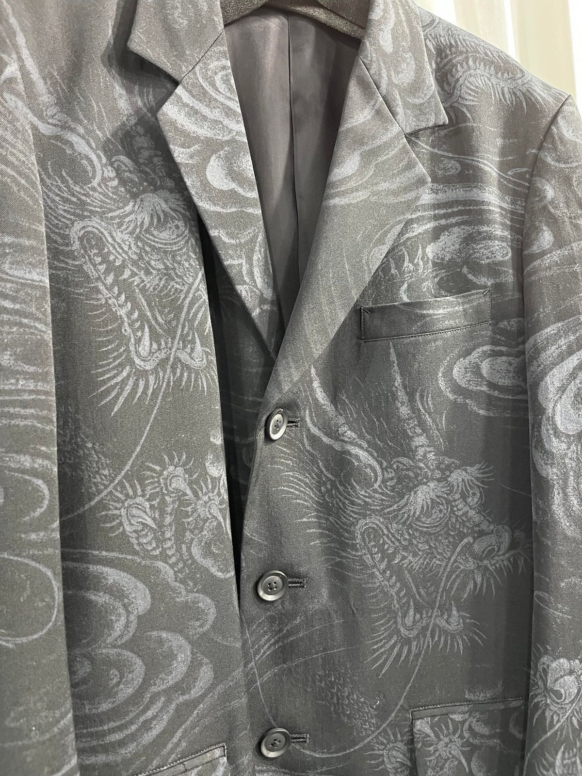 2022AW yohji yamamoto pour homme 龍柄三つ釦ロングジャケット 2022AW yohji yamamoto pour homme 龍柄三つ釦ロングジャケット