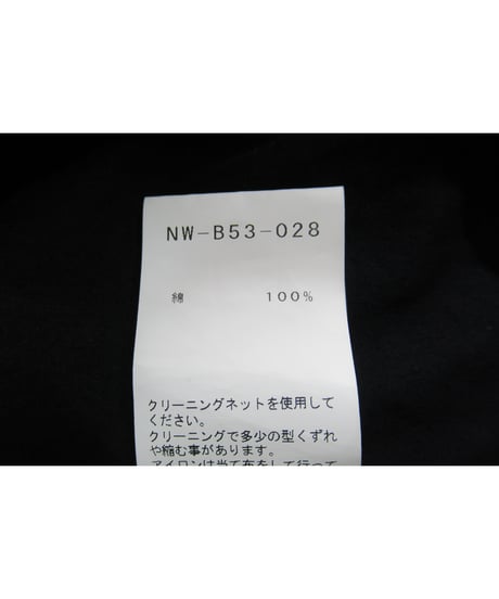 B yohji yamamoto +noir デザイン半袖ブラウス（NW-B53-028）