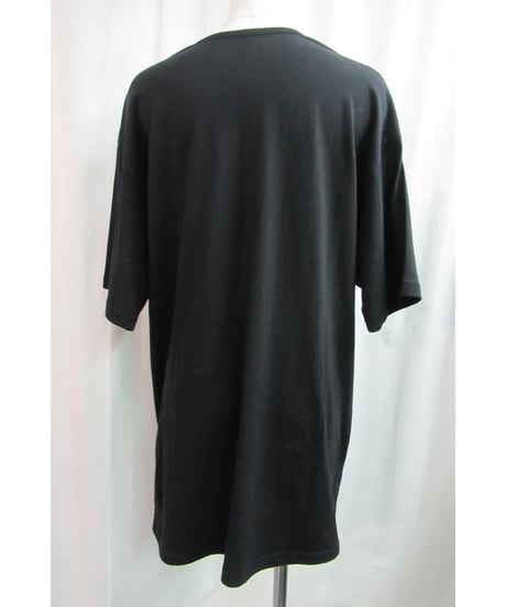 camphor tree 黒 襟カッティングデザインTシャツ