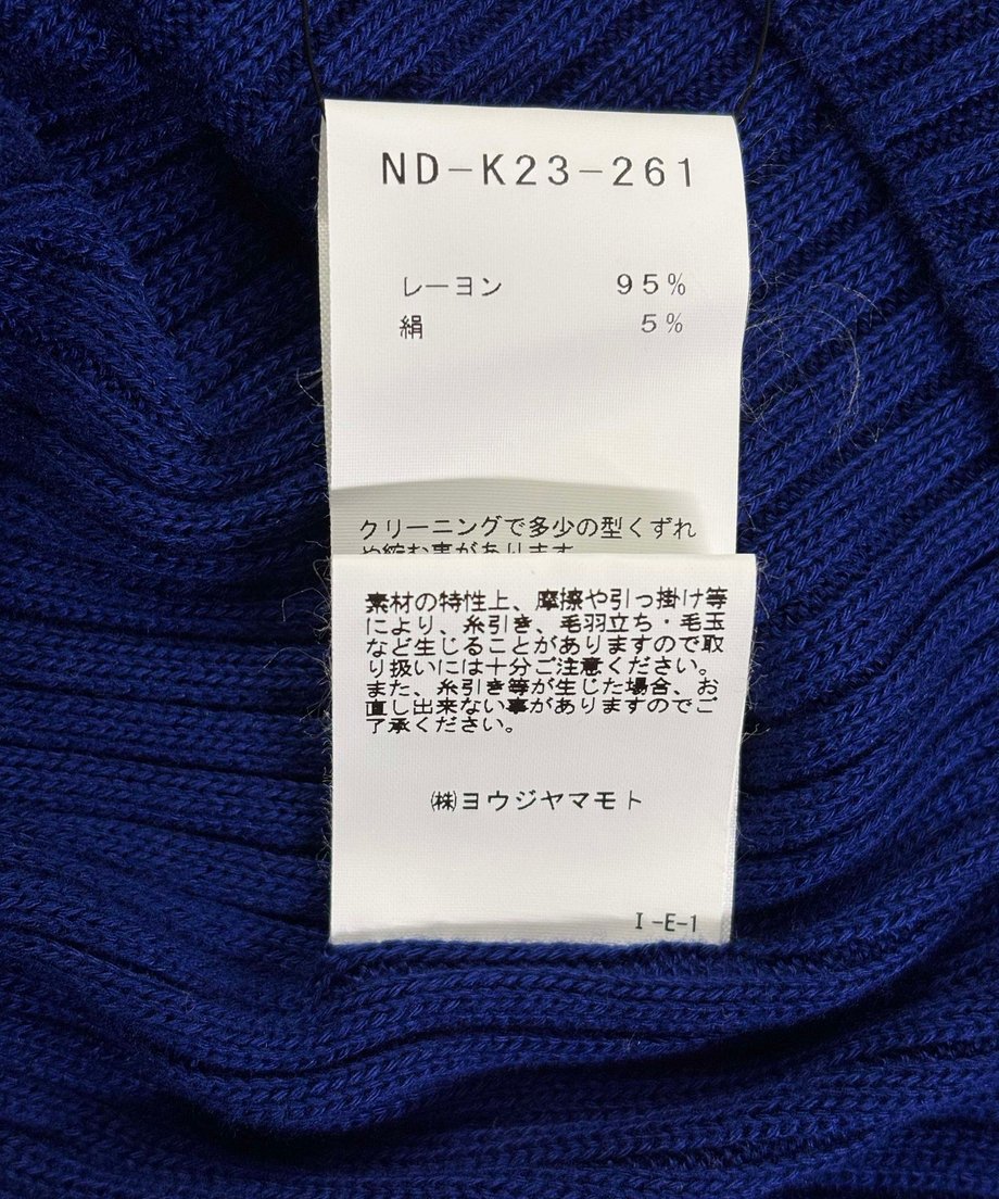 6725d8725b90ec1caa563104