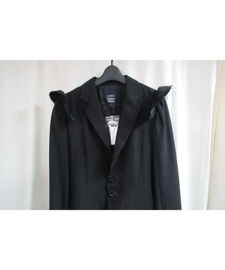 新品 LIMI feu yohjiyamamoto 黒 肩羽付きデザイン黒ジャケット LY-J05-100