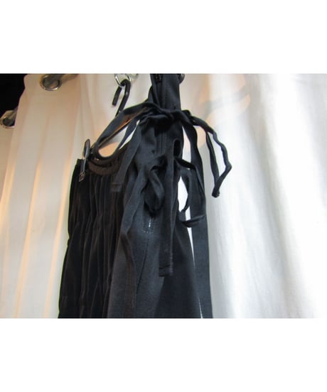 新品・未使用 16aw yohji yamamoto femme ギャザーデザインテーパードパンツ FR-P19-125