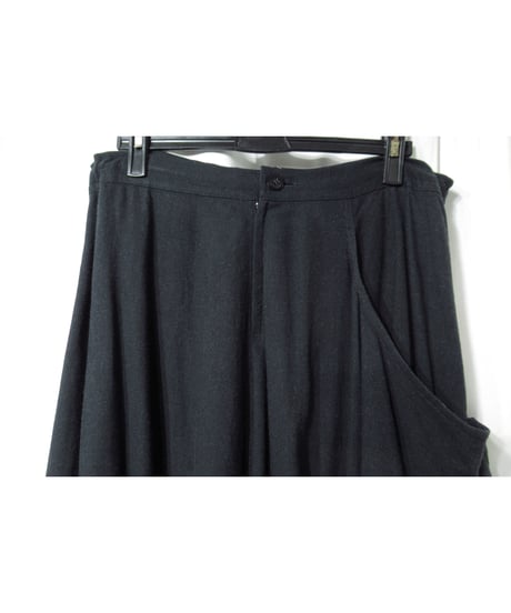 Y’s yohji yamamoto サイドスリットデザイン アシメトリーフレアスカート（YE-S20-233）