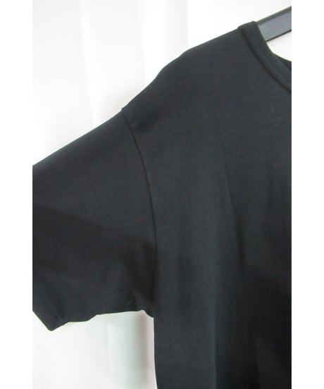 camphor tree 黒 アシメトリーデザインTシャツ