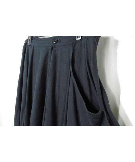 Y’s yohji yamamoto サイドスリットデザイン アシメトリーフレアスカート（YE-S20-233）