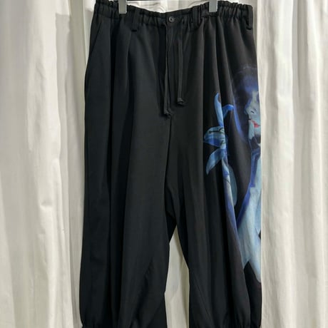 内田すずめ | STORES