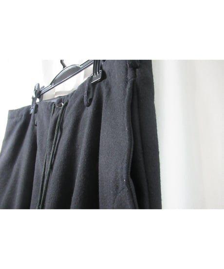 yohji yamamoto pour homme 黒 レプリカ アイレットヒモワイドパンツ（HN-P15-121）