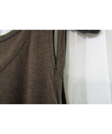 18aw B yohji yamamoto +noir ショルダーデザインノースリーブカットソー NV-T66-270