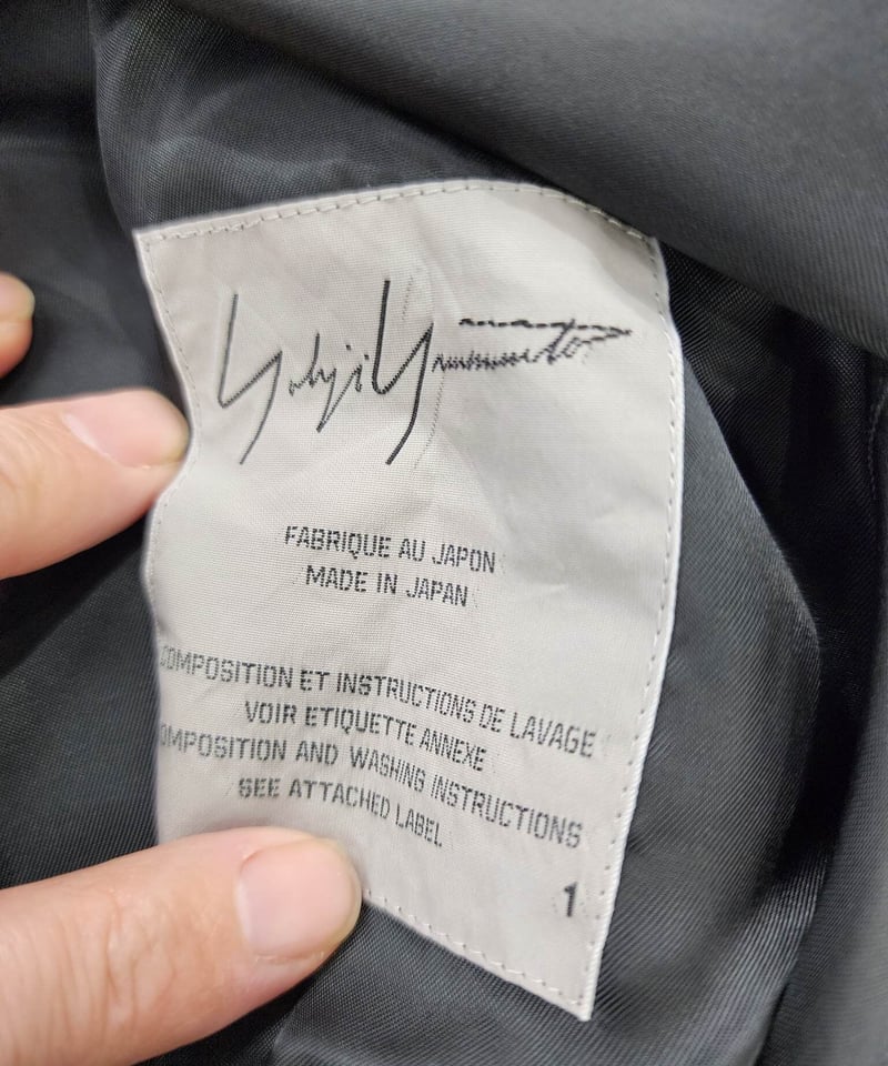 2016aw yohjiyamamoto pour homme 黒 ロゴ入りスタッフコート （