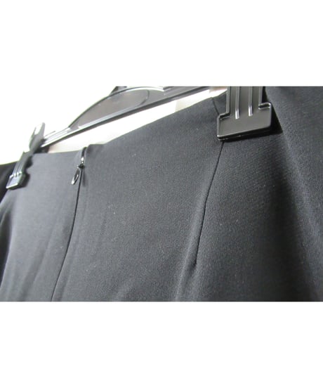 yohji yamamoto +noir パイピングポケットデザイン シンプルフレアスカート（NZ-S01-102）