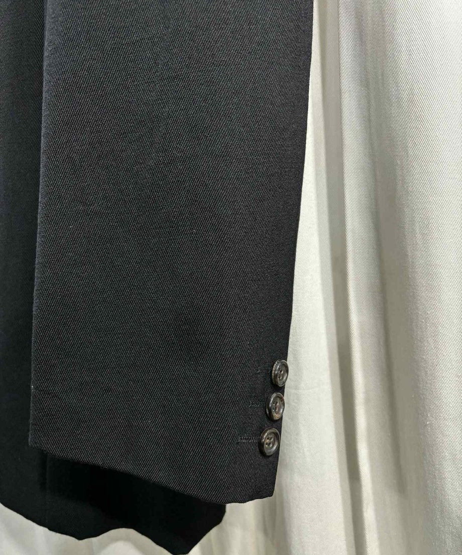 68e4bf06b5a95938895da18d