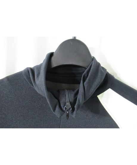 02aw yohji yamamoto femme 袖アシメトリーデザインカットソー FV-T83-620