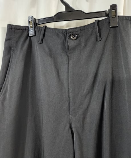 yohji yamamoto pour homme 黒 バック切替えテーパードパンツ　(H-P-3)