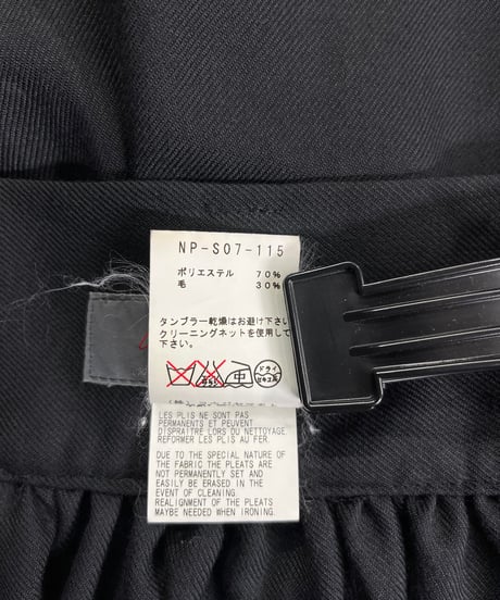 2011AW yohji yamamoto +NOIR デザインスカート（NP-S07-115）