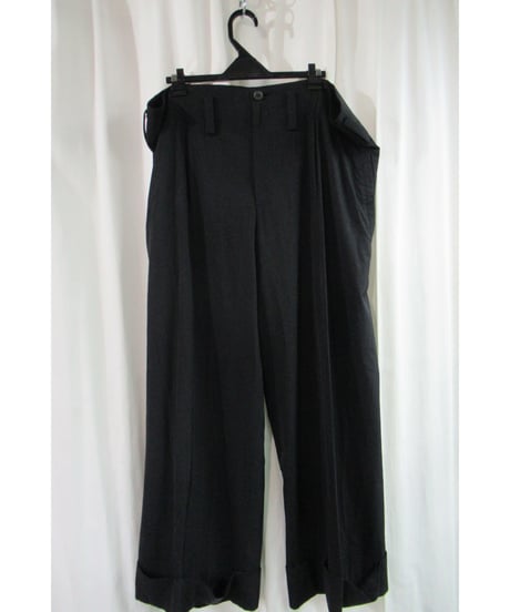 Y’s yohji yamamoto タック入り 裾デザインストレートワイドパンツ（YQ-P06-102）
