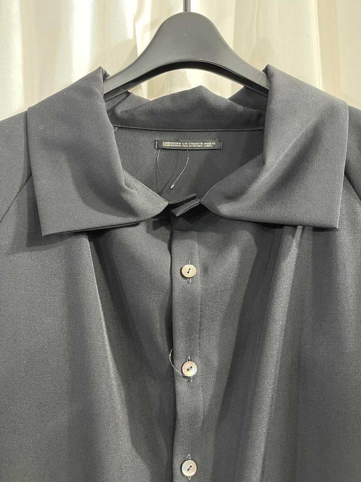 ヨウジヤマモト　襟ワンピース STAFF STYLING｜THE SHOP YOHJI YAMAMOTO