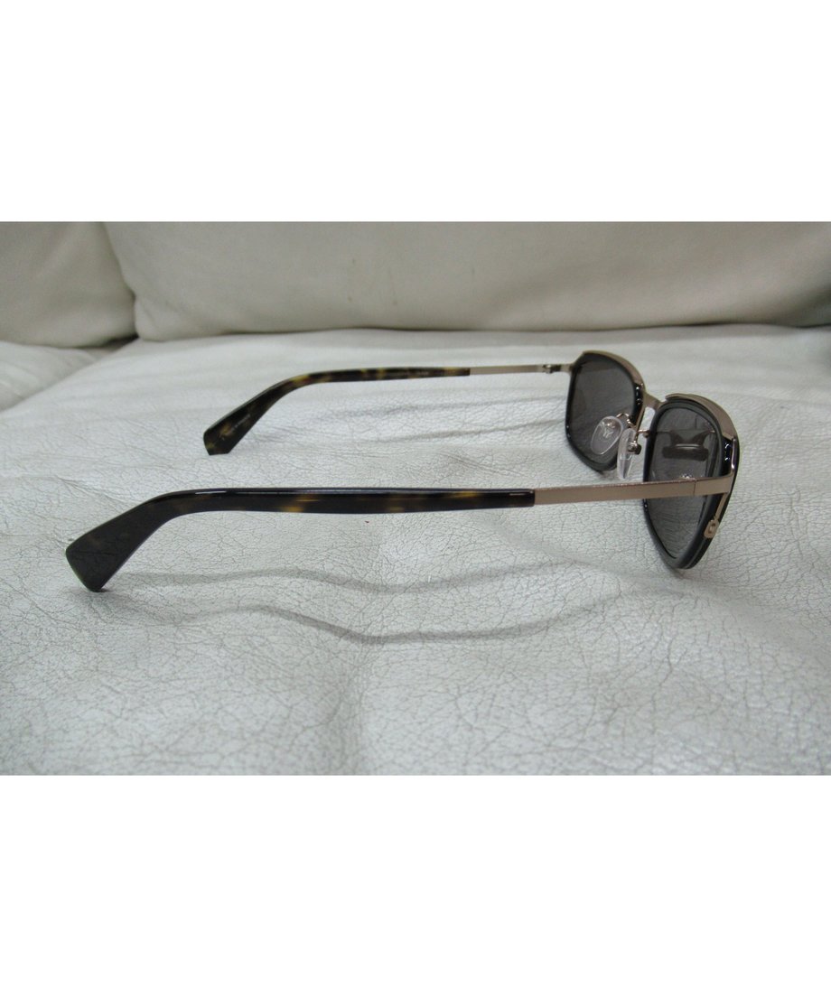 5f4a22fc223ead3d384e1cab