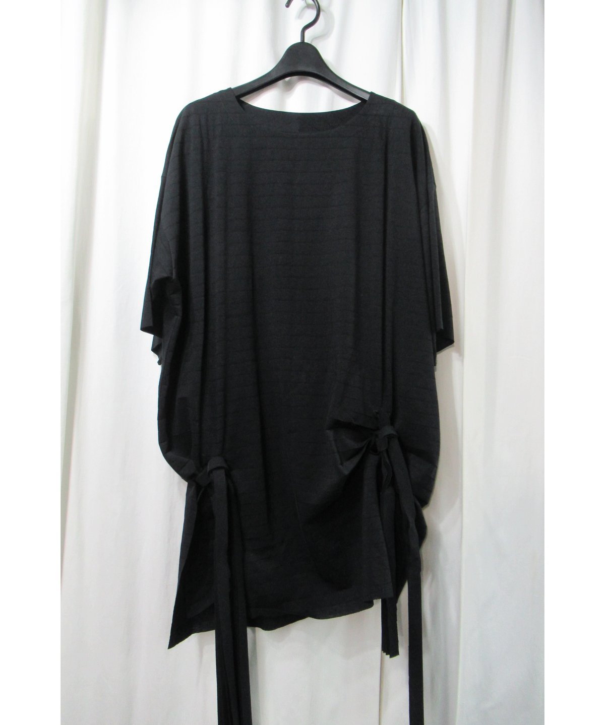ワンピース RAGNE KIKAS for Yohji Yamamoto 19AW knit ラグネ キカス フォー ヨウジヤマモトの秋冬コレクション｜RAGNE