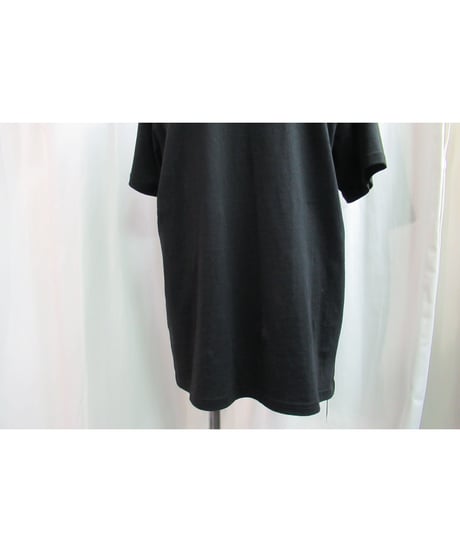 camphor tree 黒 襟カッティングデザインTシャツ