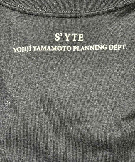 S'YTE yohji yamamoto プリント半袖Tシャツ（UM-T99-006）