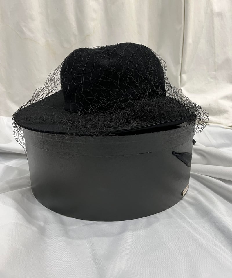 94aw yohji yamamoto　ブラックハット 箱付き 94aw yohji yamamoto ブラックハット 箱付き HATS(ハット