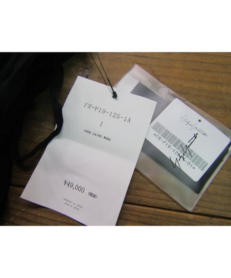新品・未使用 16aw yohji yamamoto femme ギャザーデザインテーパードパンツ FR-P19-125