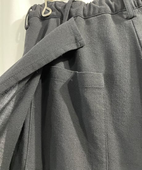 2021SS yohji yamamoto + NOIR デザインパンツ（ND-P25-103）