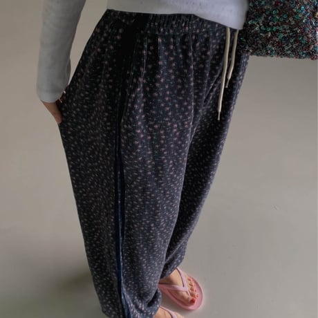 【即納販売】0364 小花柄 waffle jogger sweat/2カラー