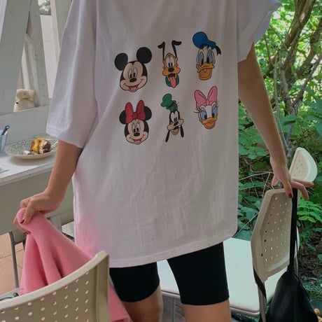 Disney friends tee /White color