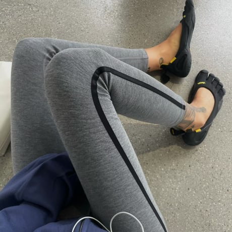【即納】0696 sporty＆rich line leggings/2カラー2サイズ
