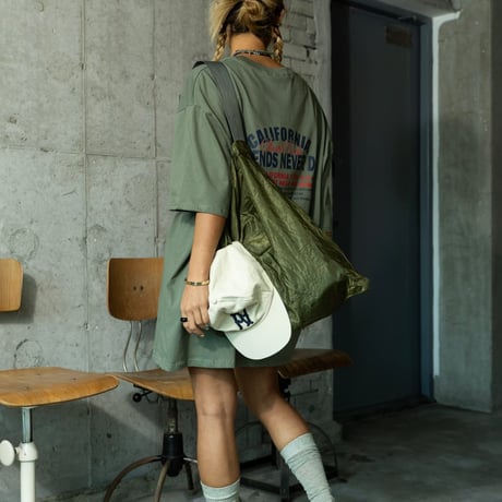 Back print logo tee/3カラー