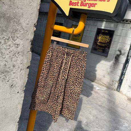 0842 leopard half pants