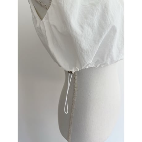【残りわずか】バルーンノースリーブtops /white