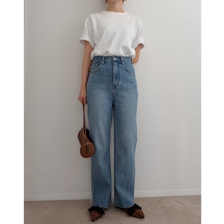 【残りわずか】《AMIE original》切りっぱなしハイウエストストレートdenim