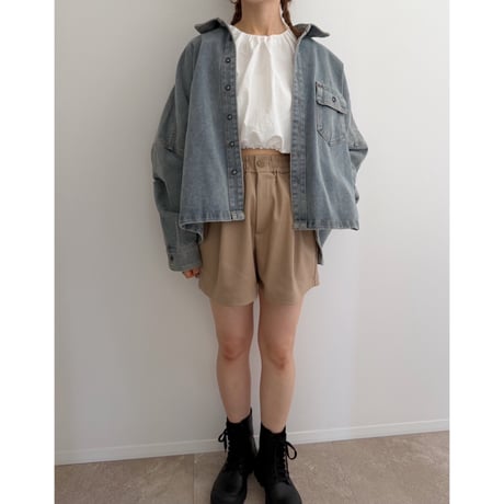 《AMIE original》すっきり見えタックショートパンツ / beige
