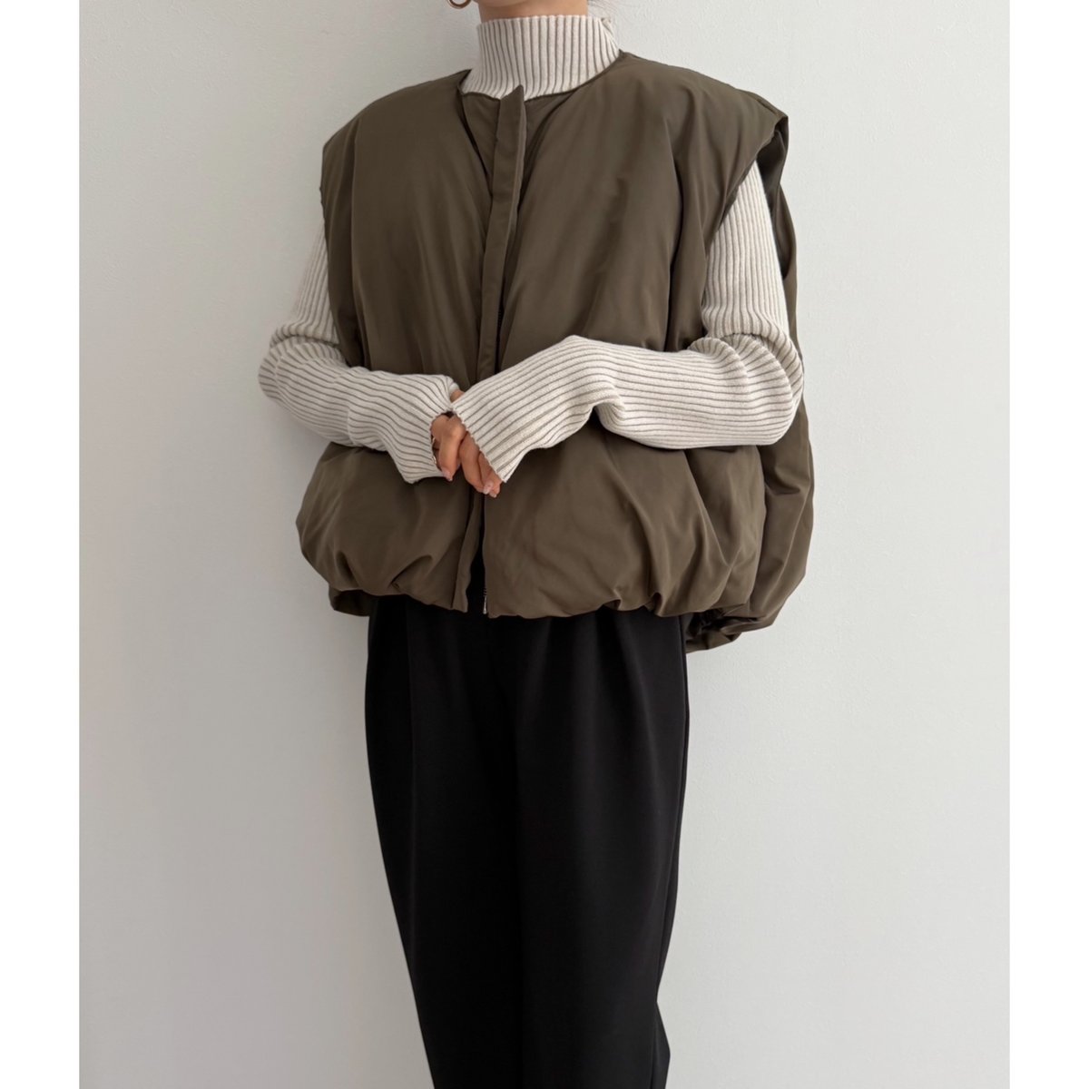 マットタフタファイバーダウンベスト / olive | AMIE