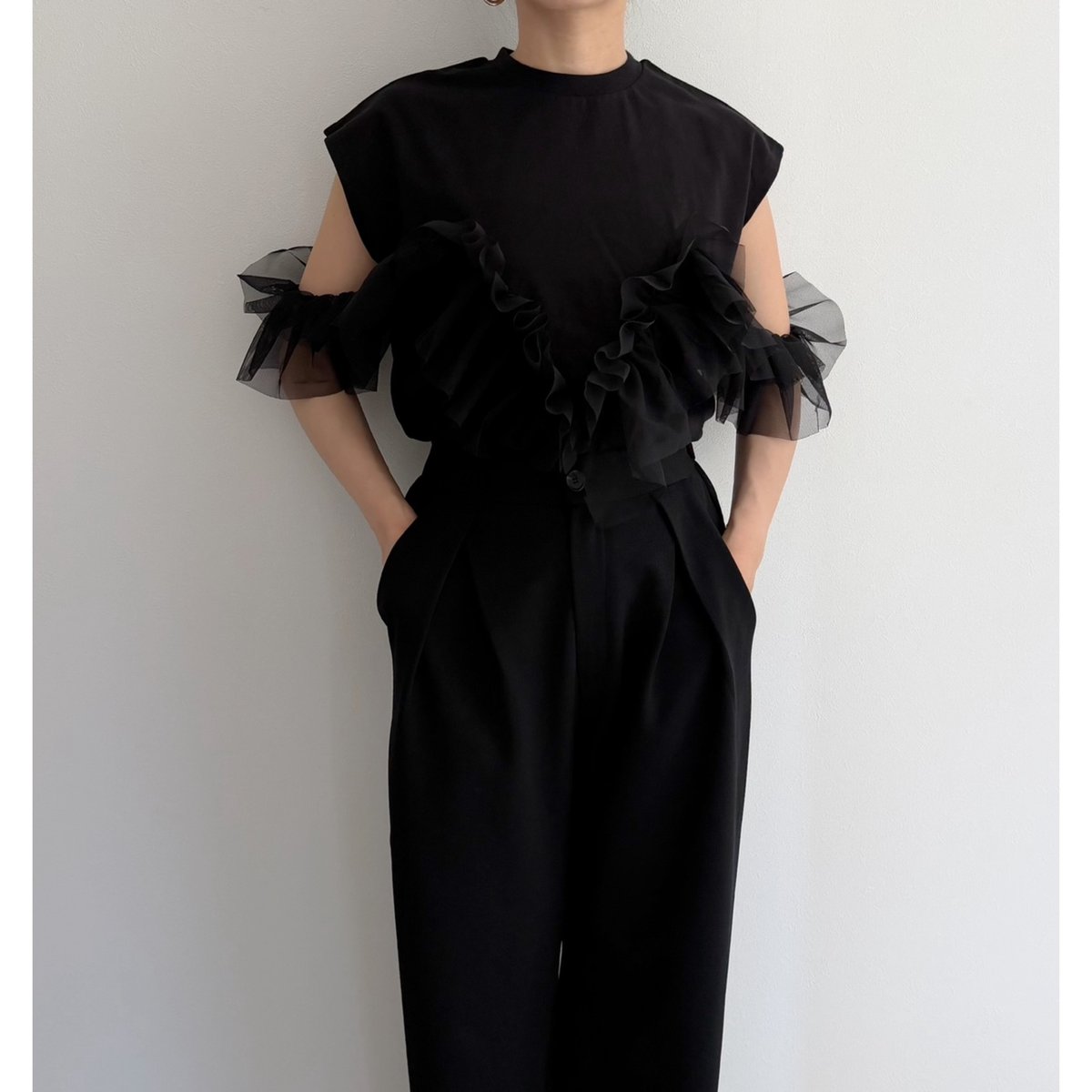 2way Tulle Frill Tops / black | AMIE