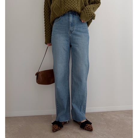 【残りわずか】《AMIE original》切りっぱなしハイウエストストレートdenim