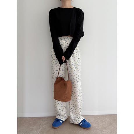 《AMIE original》basic cropped long tee / black