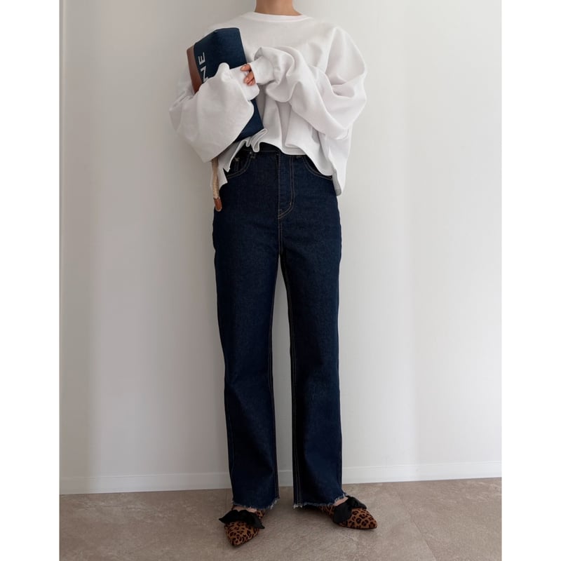 AMIE original ハイウエストストレートデニム Sサイズ 残りわずか】《AMIE original》切りっぱなしハイウエストストレート
