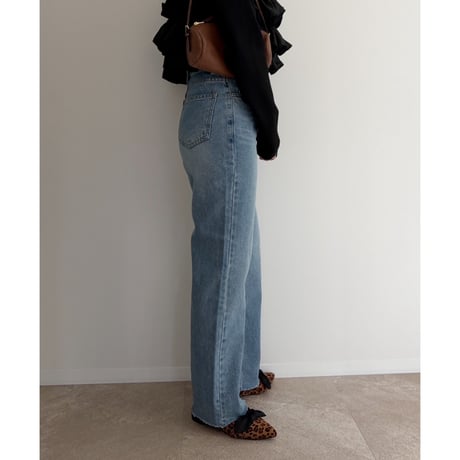 【残りわずか】《AMIE original》切りっぱなしハイウエストストレートdenim