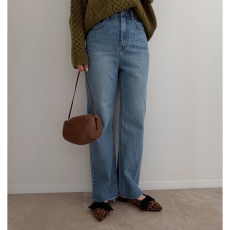 【残りわずか】《AMIE original》切りっぱなしハイウエストストレートdenim
