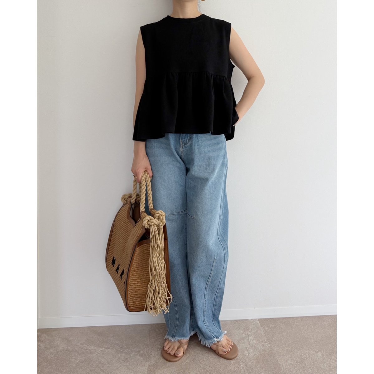ヒトミン25sovポリセットアップ セットアップ対応】《AMIE original》エンボス ペプラムトップス