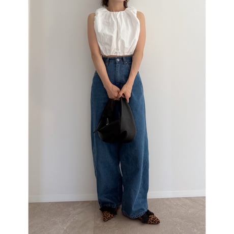 【残りわずか】バルーンノースリーブtops /white