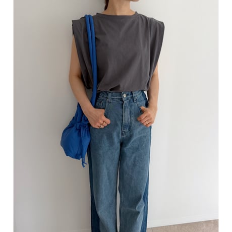 Shoulder Tuck Sleeveless Tops / charcoal