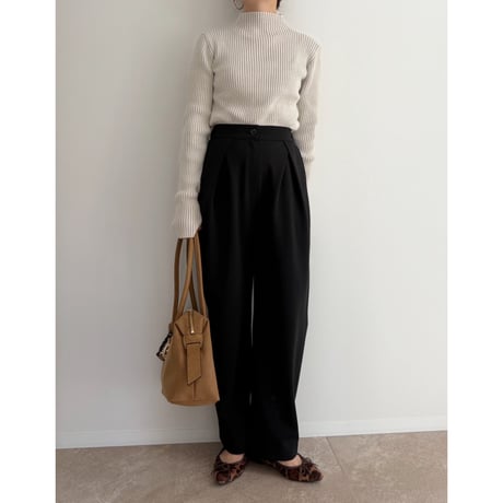 【残りわずか】《AMIE original》 カーブtuck pants / black