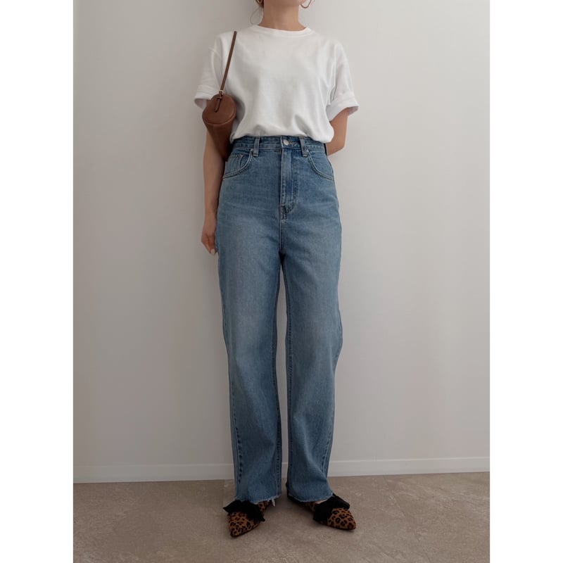 残りわずか】《AMIE original》切りっぱなしハイウエストストレート