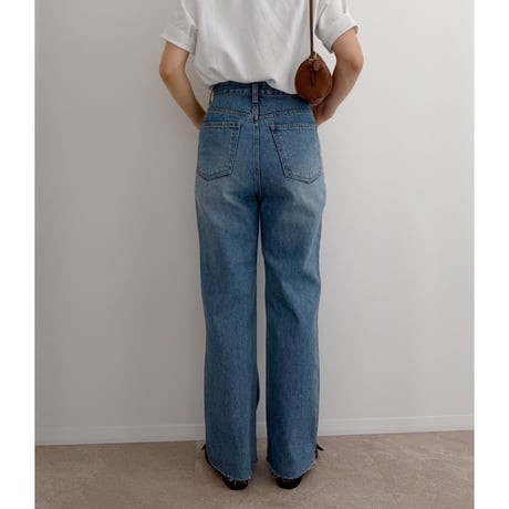 【残りわずか】《AMIE original》切りっぱなしハイウエストストレートdenim