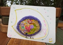 すずのハンドメイドブローチ【春の満月】