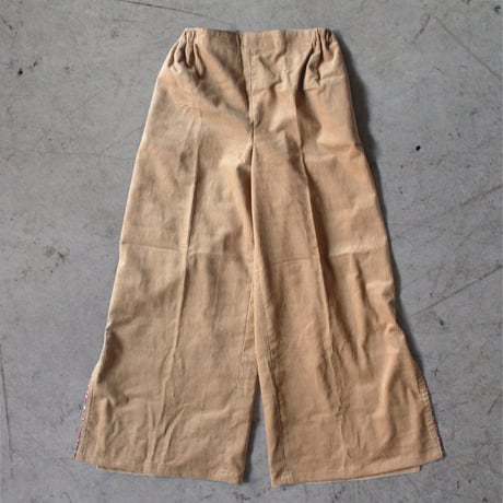 〈Berlin + EARTH BEIGE〉Corduroy Wide Pants  160